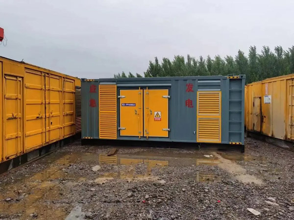 武威柴油发电机如何判断干式空气滤清器是否需要更换？